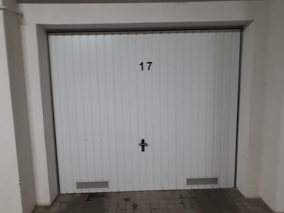 Operowa Marilyn Monroe Apartment Люблин Екстериор снимка