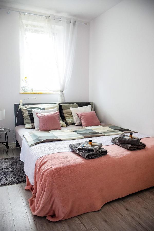 Operowa Marilyn Monroe Apartment Люблин Екстериор снимка