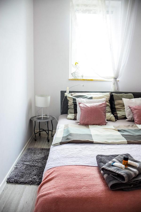 Operowa Marilyn Monroe Apartment Люблин Екстериор снимка